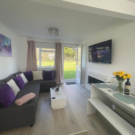 Look No Further Gorgeous Newly Renovated Contemporary Chalet Sandown Bay Holiday Centre Eksteriør bilde