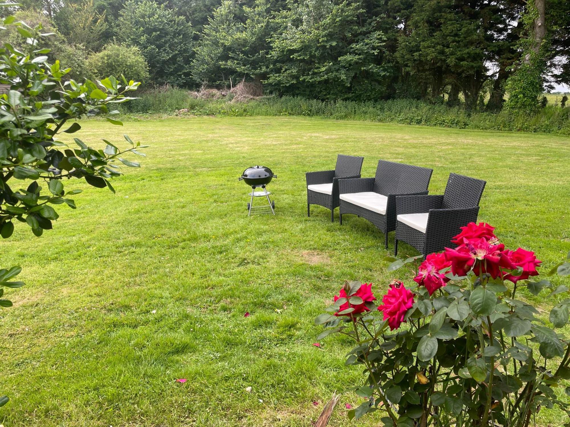 Look No Further Gorgeous Newly Renovated Contemporary Chalet Sandown Bay Holiday Centre Eksteriør bilde