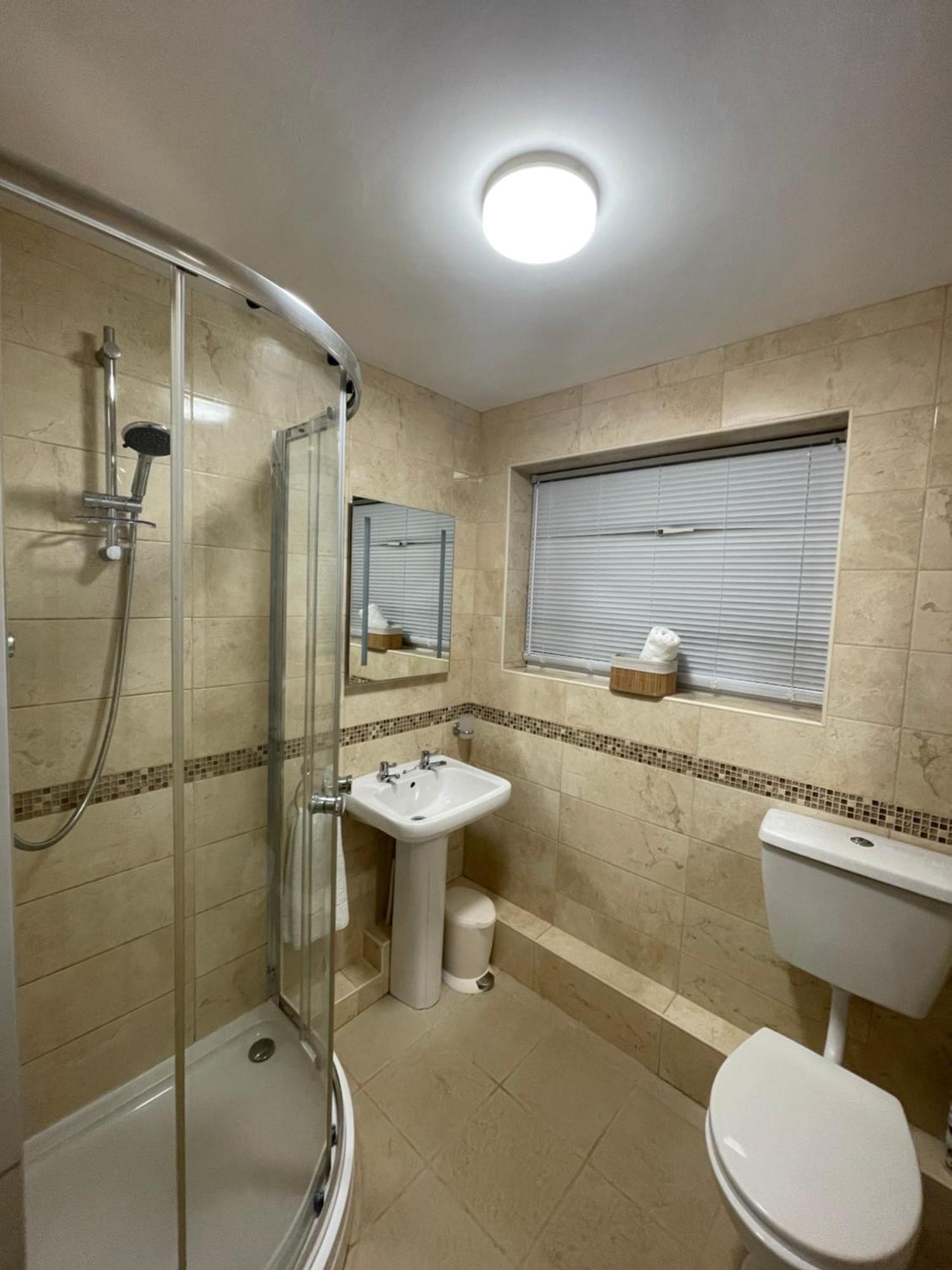 Look No Further Gorgeous Newly Renovated Contemporary Chalet Sandown Bay Holiday Centre Eksteriør bilde