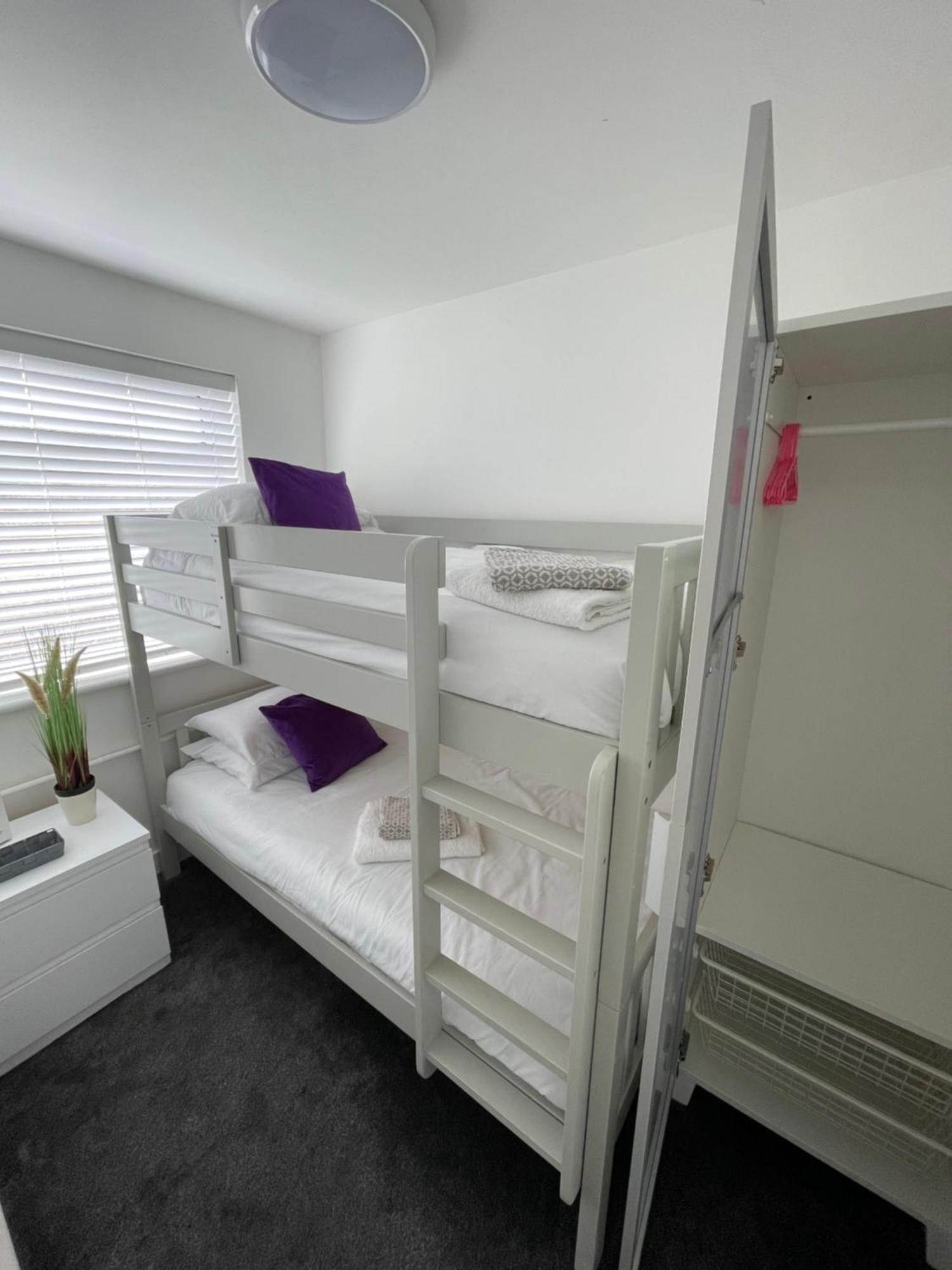 Look No Further Gorgeous Newly Renovated Contemporary Chalet Sandown Bay Holiday Centre Eksteriør bilde